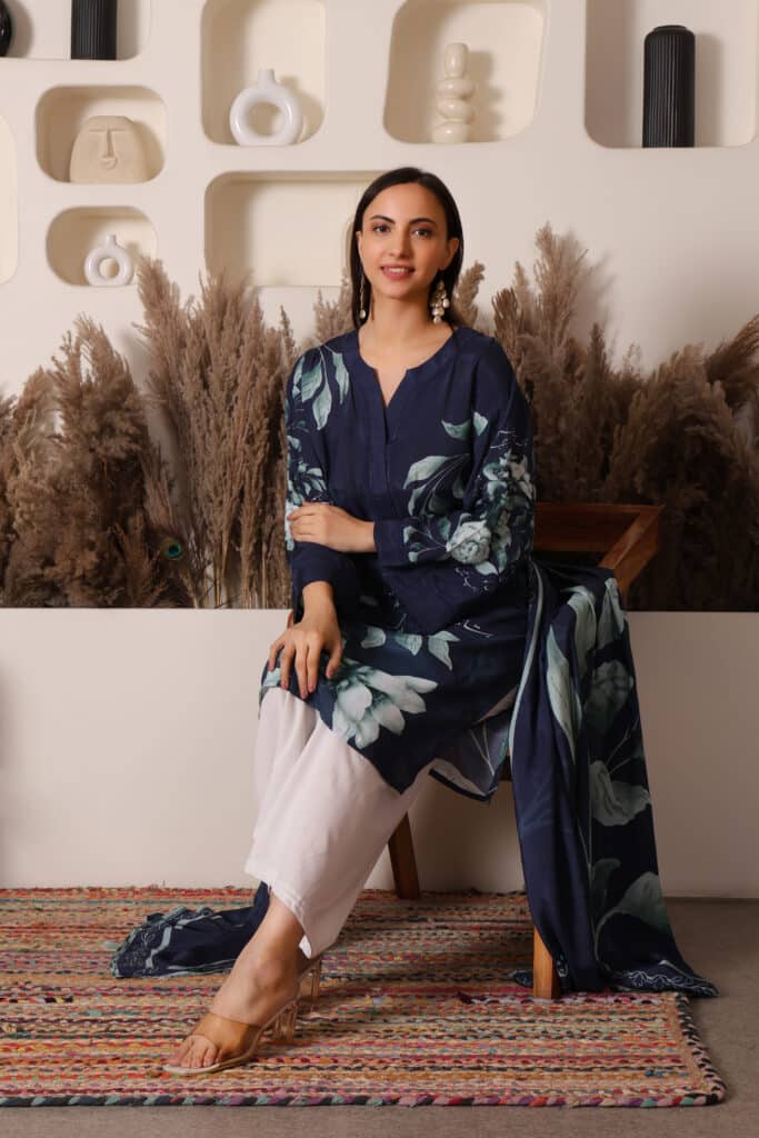 Kurti with Ladder Lace on Placket